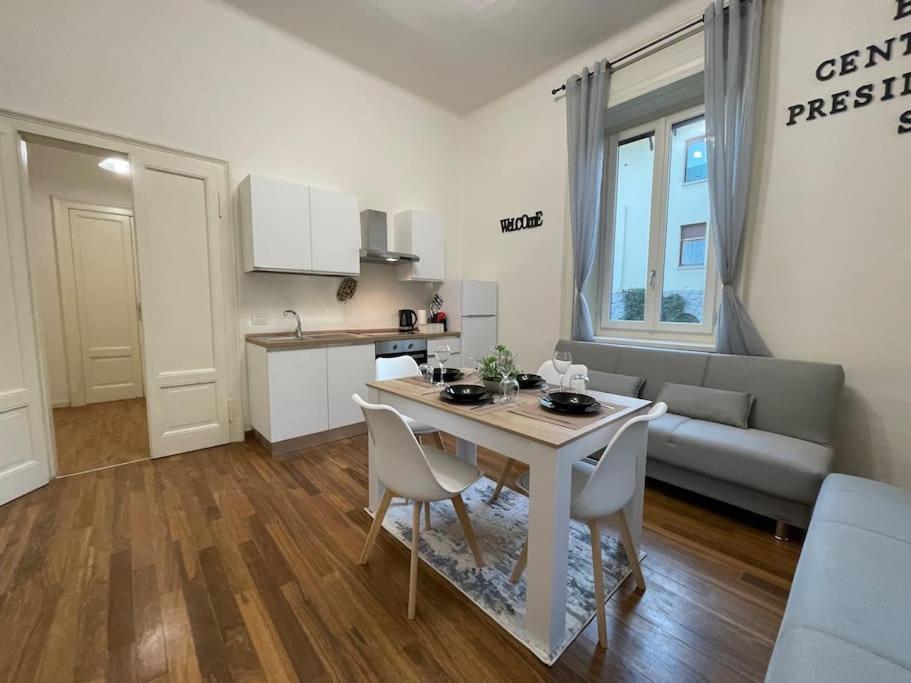 Bg Central President Suite Con Parcheggio - Vista Citta Alta 贝尔加莫 外观 照片